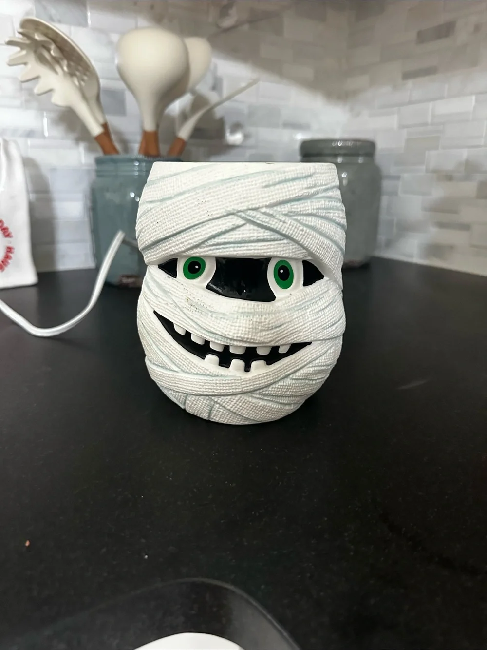 Scentsy Mummy Warmer White with Green Eyes